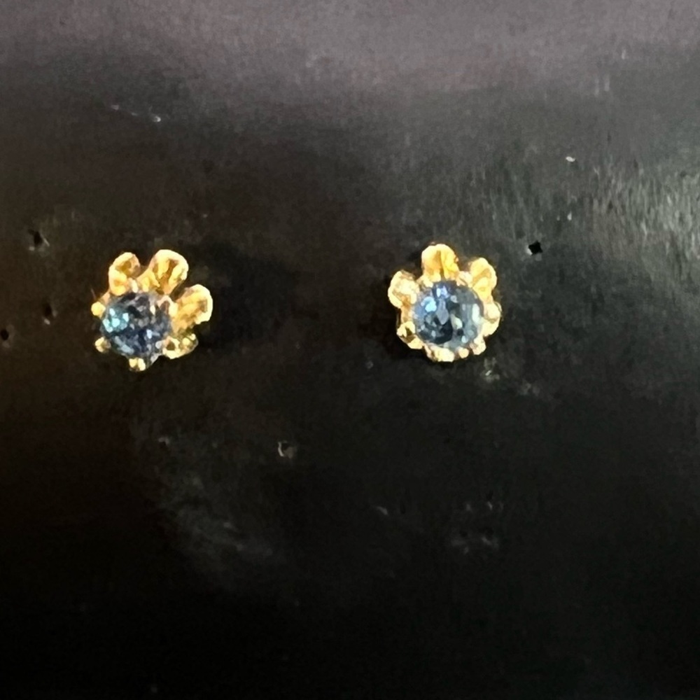 14K YELLOW GOLD SAPPHIRE BUTTERCUP DAINTY SETTING STUDS 🦋 - Picture 6 of 17